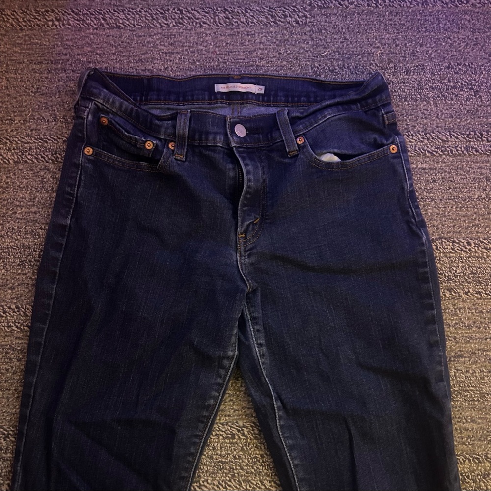 Levi's Darkwash Women's 414 Relaxed Straight Jeans 29" - Picture 2 of 6